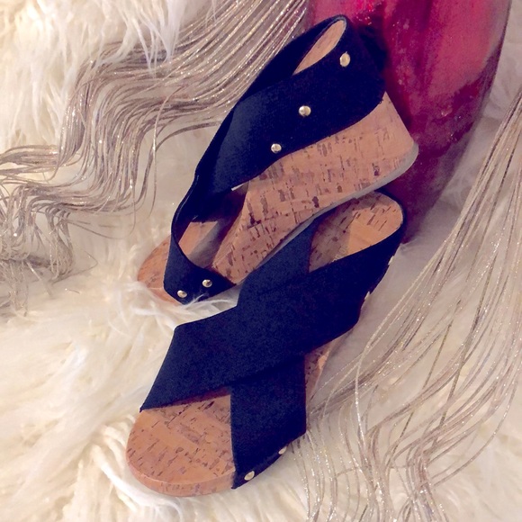 Shoes - PRE-LOVED SEXY MONTEGO BAY CLUB WEDGES SIZE 11